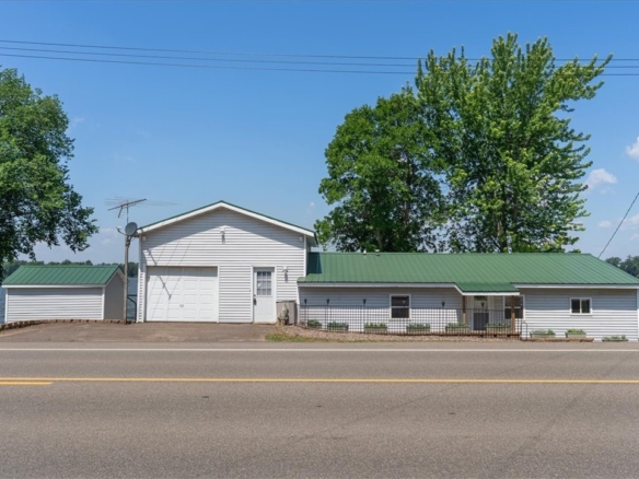 Residentialhouse for sale picture with an address of     in Clayton and a list price of 324900