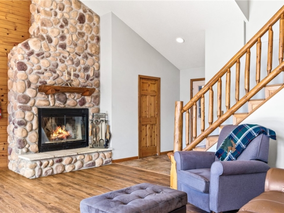 Residentialhouse for sale picture with an address of  E6035 Evergreen Road in Eleva and a list price of 479900