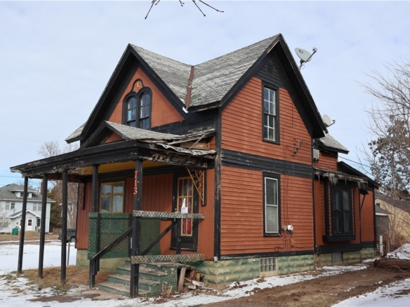Residentialhouse for sale picture with an address of     in Eau Claire and a list price of 69900