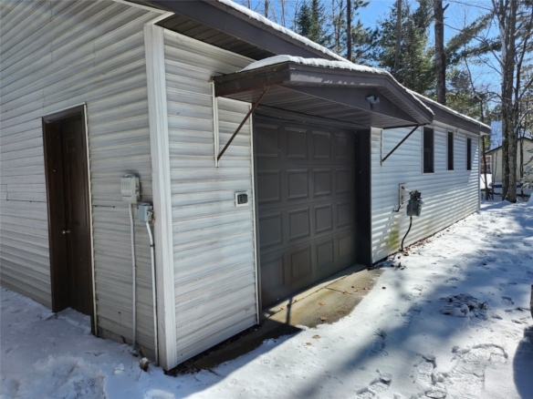 Residentialhouse for sale picture with an address of  N10428 Solberg Lake Road in Phillips and a list price of 370000