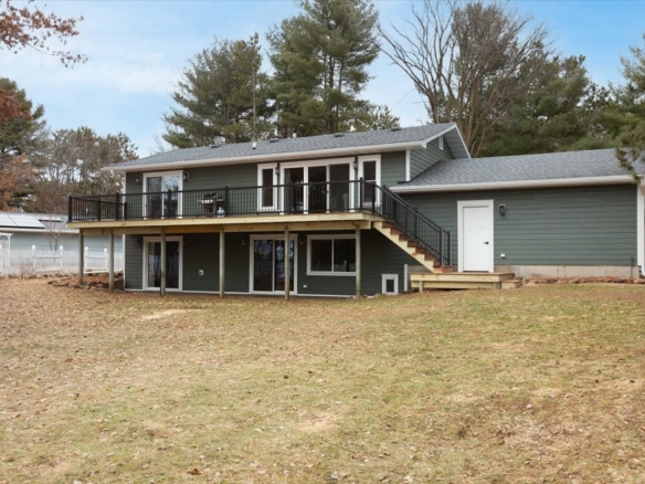 Residentialhouse for sale picture with an address of  N7421 540th Street in Menomonie and a list price of 579500