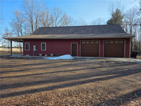 Residentialhouse for sale picture with an address of  S2236 County Road D  in Fall Creek and a list price of 369900