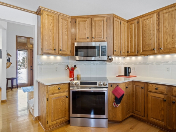 Residentialhouse for sale picture with an address of  S7645 Crestview Drive in Eau Claire and a list price of 495000