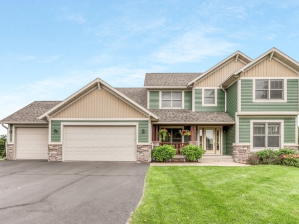 Residentialhouse for sale picture with an address of  S8955 David Court in Eleva and a list price of 749900