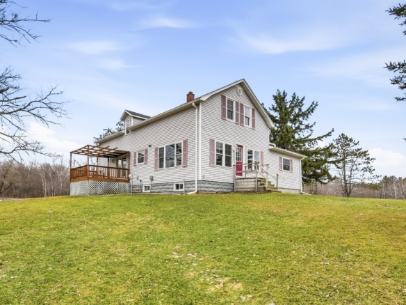 Residentialhouse for sale picture with an address of  W13297 Lublin Street in Lublin and a list price of 225000