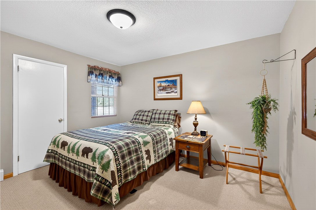 W3636-Laundromat-Sarona-WI-54870-6