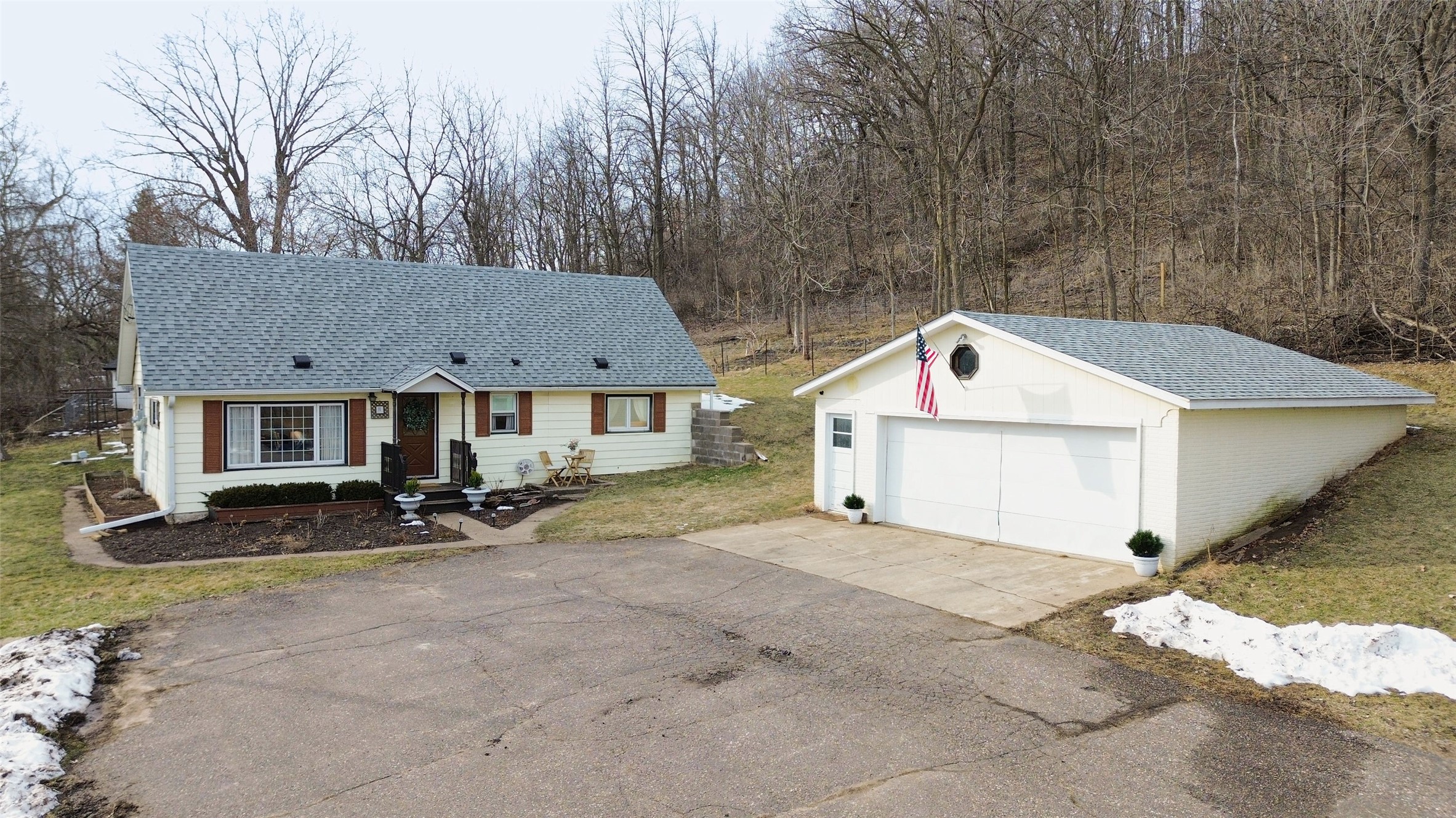 W7410 State Road 65  Beldenville WI 54003
