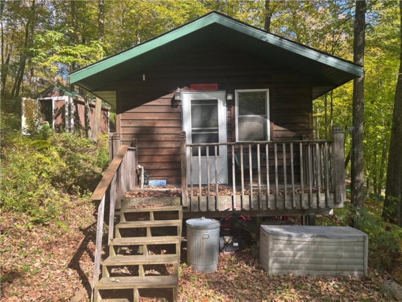 Residentialhouse for sale picture with an address of  W783 County Highway D  in Birchwood and a list price of 415000