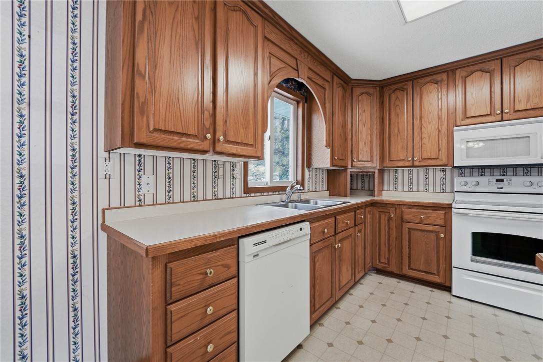 N9446 County Road Q, Downing, WI — photo 7