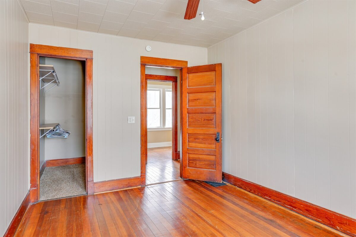 453 N Glendale Avenue, Tomah, WI