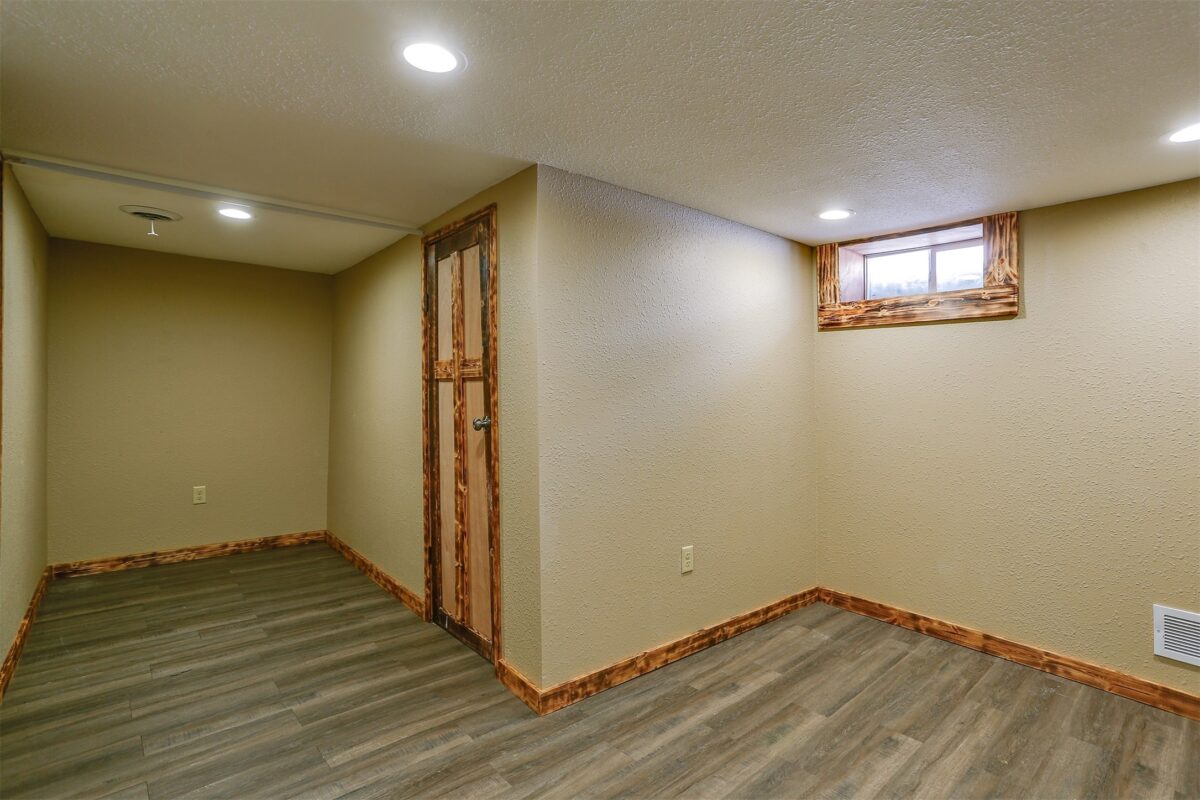 453 N Glendale Avenue, Tomah, WI