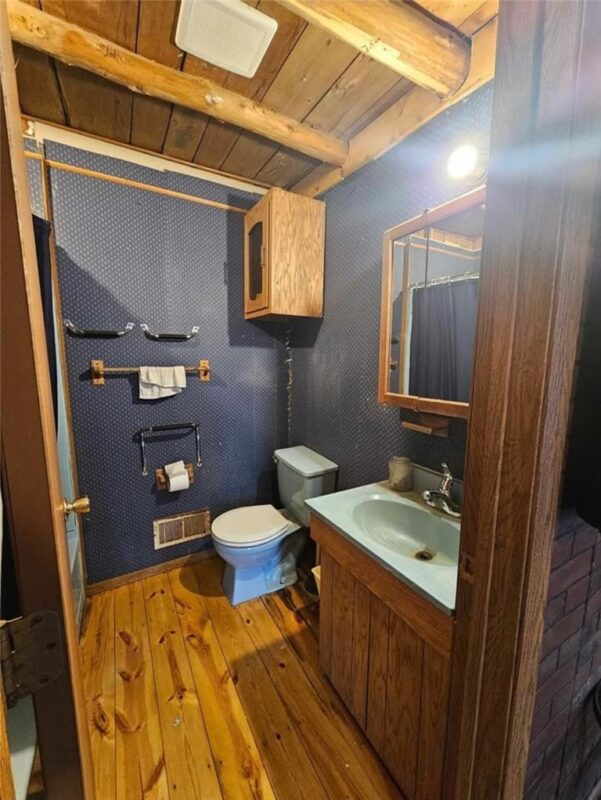 W2551 & W2549 Rockford Road, Sarona, WI — photo 32