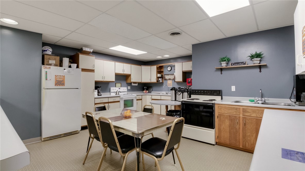 1 N Main, Rice Lake, WI — photo 23