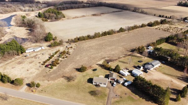 10026 E 140th Avenue Mondovi WI 54701 — photo 1