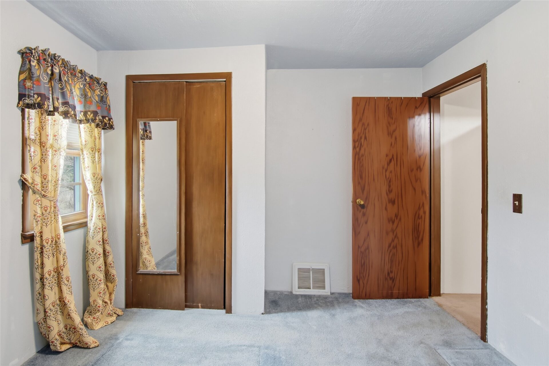 Residential at 10097 County Highway K, Cadott, WI 54727 — photo 3