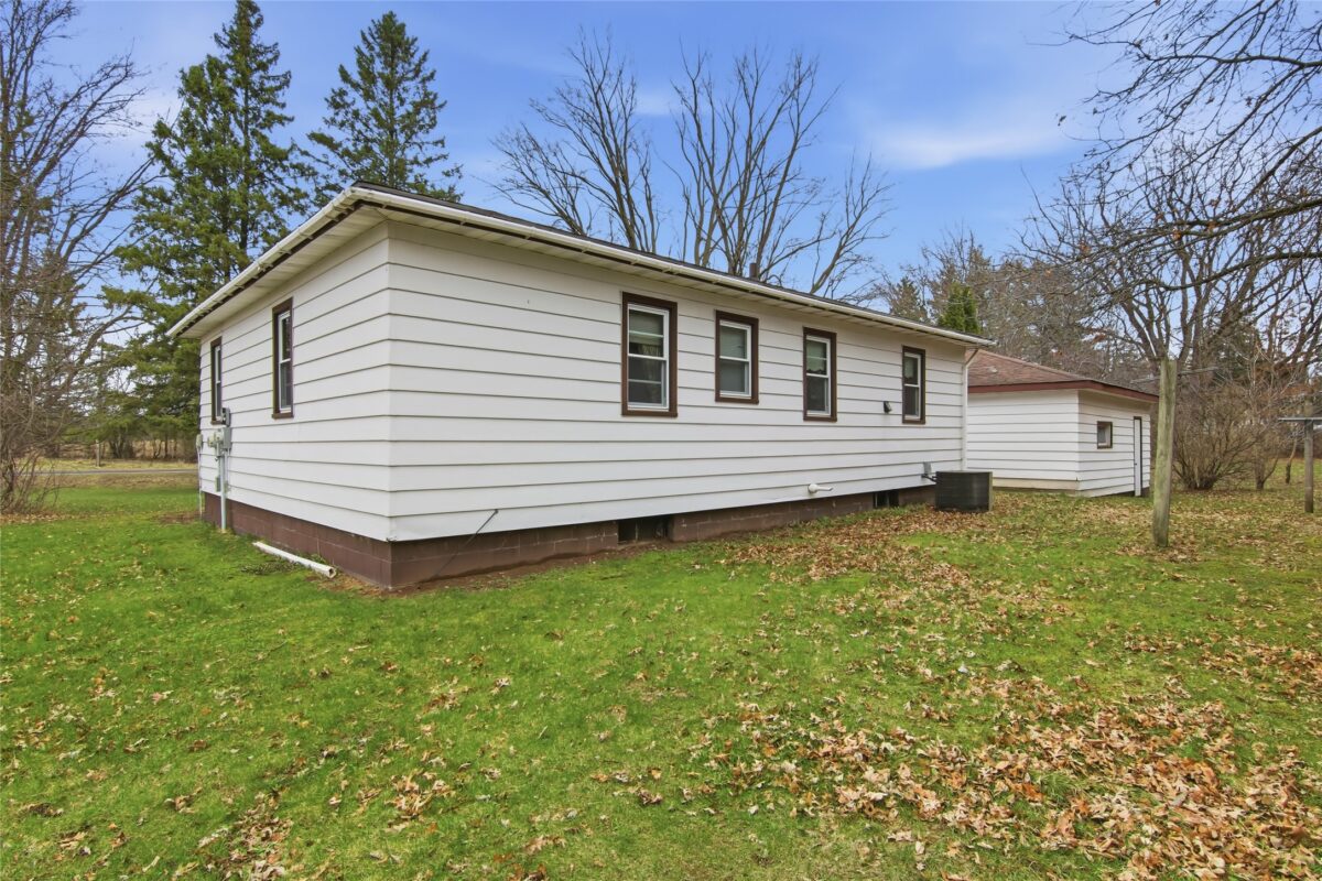 10097 County Highway K  Cadott WI 54727 — photo 23