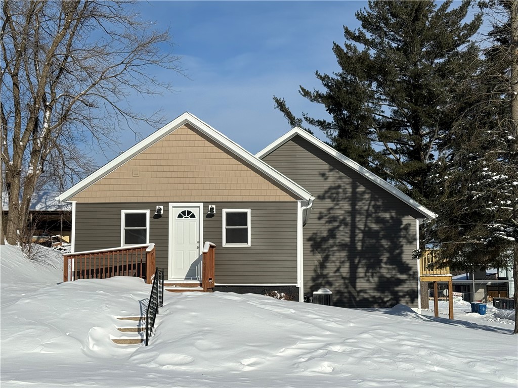 Residential at 101 7th Avenue, Shell Lake, WI 54871 — photo 20