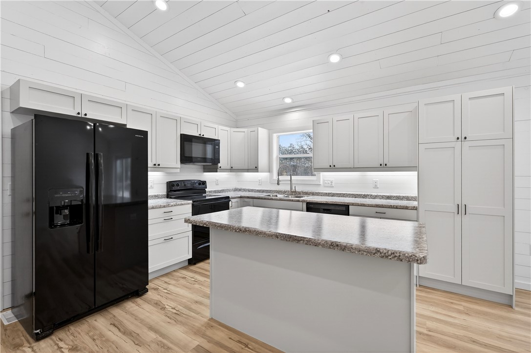 Residential at 101 7th Avenue, Shell Lake, WI 54871 — photo 9