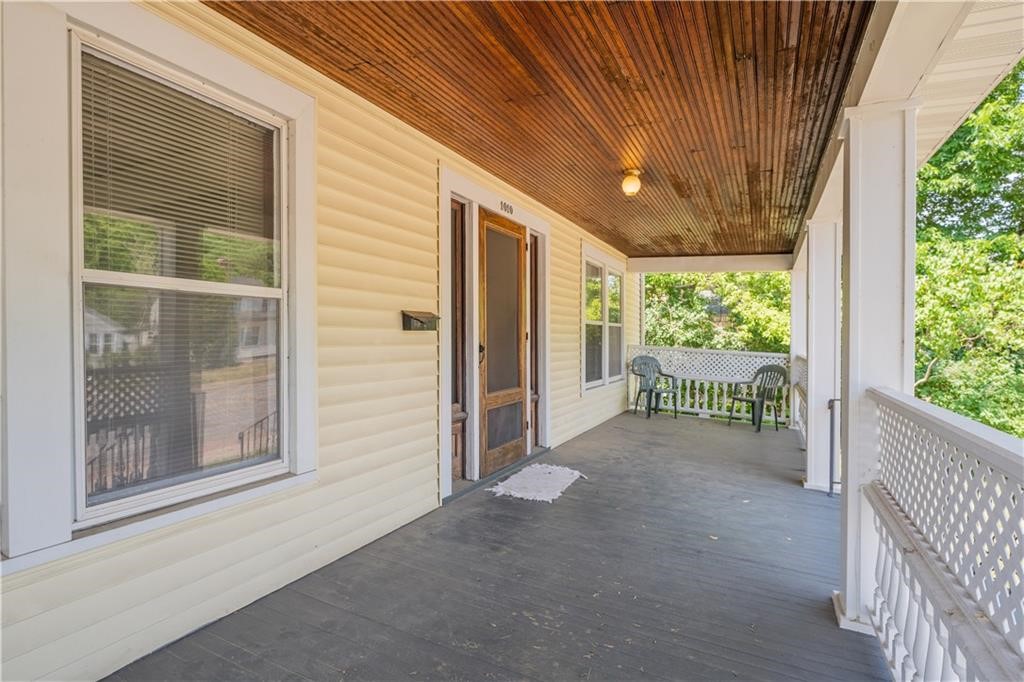 Residential Income at 1010 Farwell Street, Eau Claire, WI 54701 — photo 2