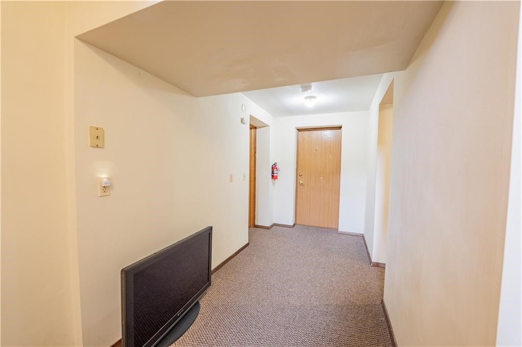 Residential Income at 1010 Farwell Street, Eau Claire, WI 54701 — photo 28