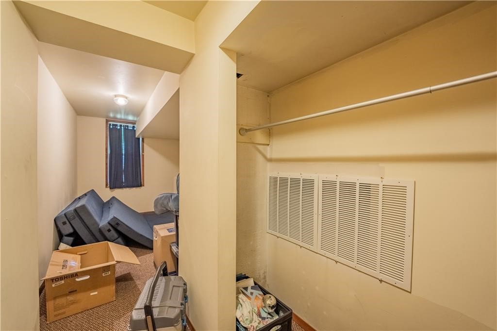 Residential Income at 1010 Farwell Street, Eau Claire, WI 54701 — photo 35