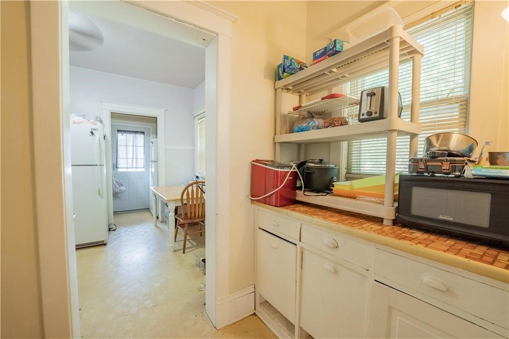 Residential Income at 1010 Farwell Street, Eau Claire, WI 54701 — photo 10