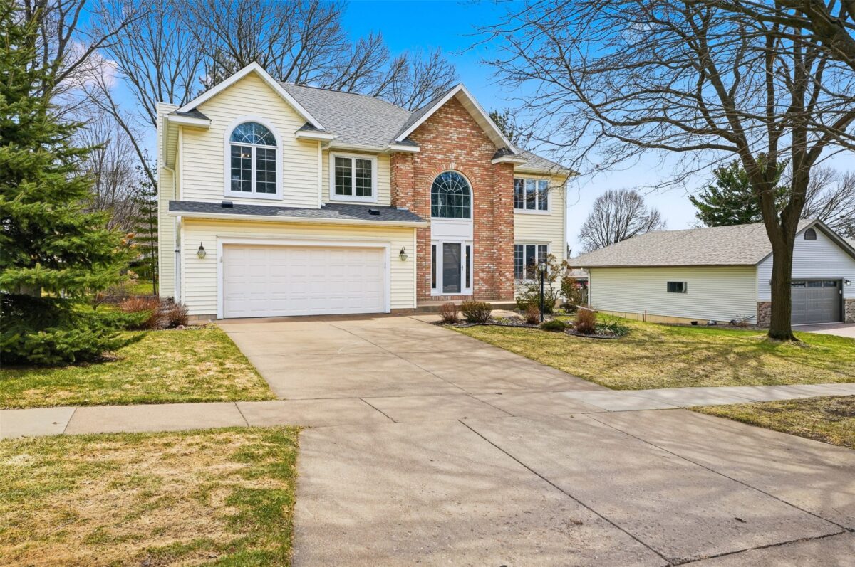 Residential at 1011 Thompson Drive, Altoona, WI 54720 — photo 1