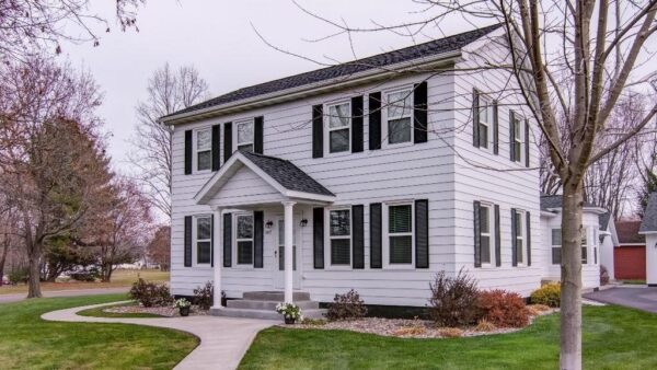 1047 Jefferson Avenue 1,2,3,4, Chippewa Falls, WI
