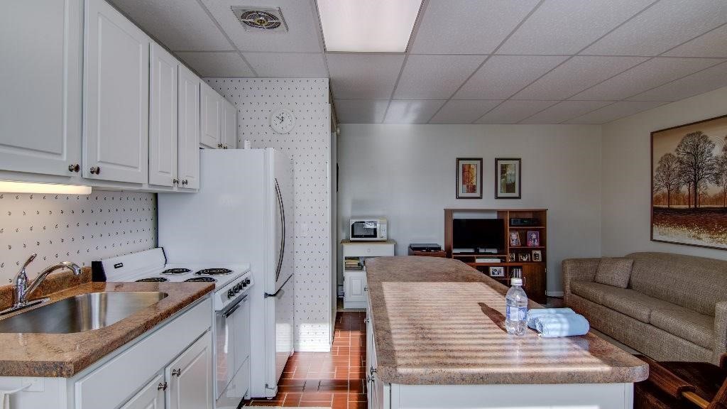 1047 Jefferson Avenue 1,2,3,4, Chippewa Falls, WI — photo 22