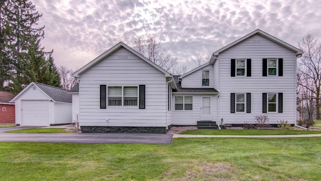 1047 Jefferson Avenue 1,2,3,4, Chippewa Falls, WI — photo 6