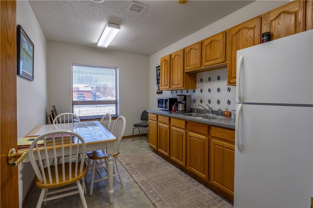 105 Lake Avenue W, Ladysmith, WI — photo 14