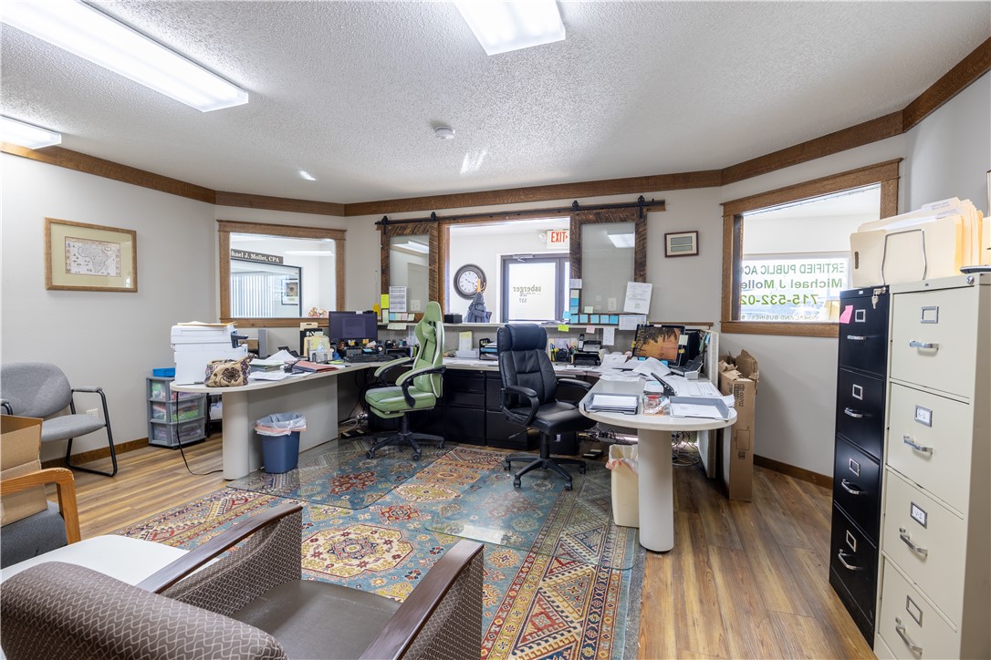 105 Lake Avenue W, Ladysmith, WI — photo 8