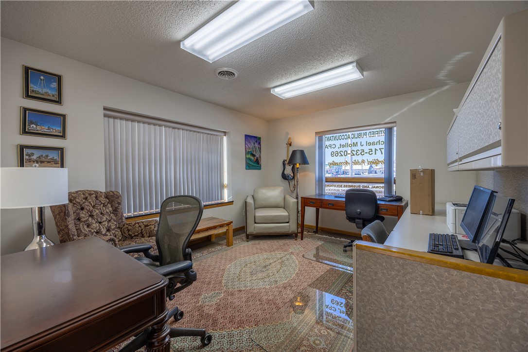 105 Lake Avenue W, Ladysmith, WI — photo 9