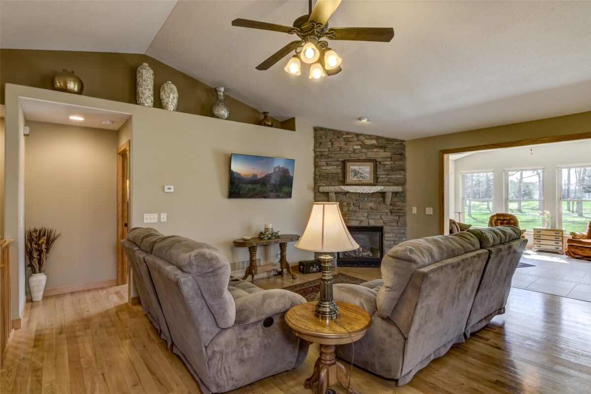 10885 21st Avenue Chippewa Falls WI 54729 — photo 9