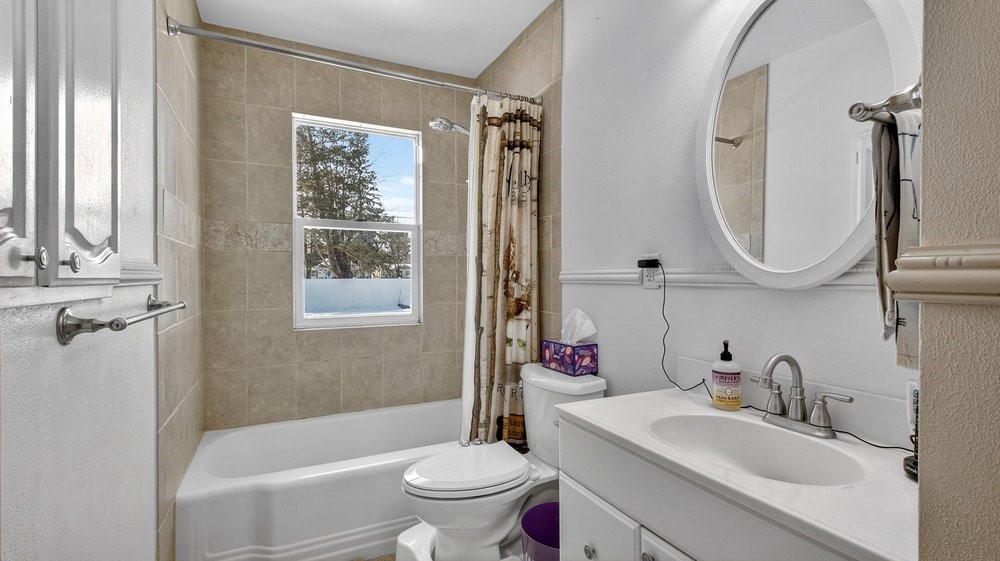 Residential at 109 Polk Avenue, Eau Claire, WI 54701 — photo 4