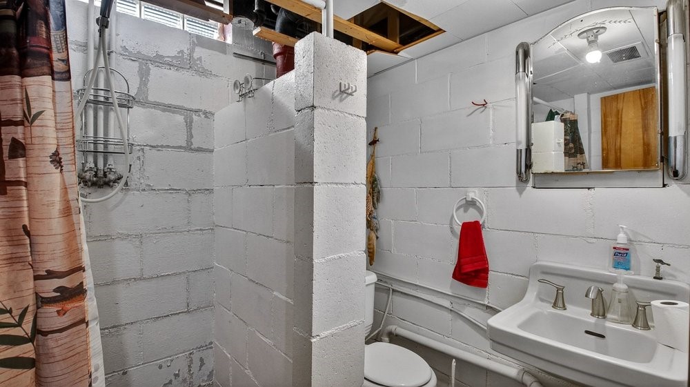 Residential at 109 Polk Avenue, Eau Claire, WI 54701 — photo 5