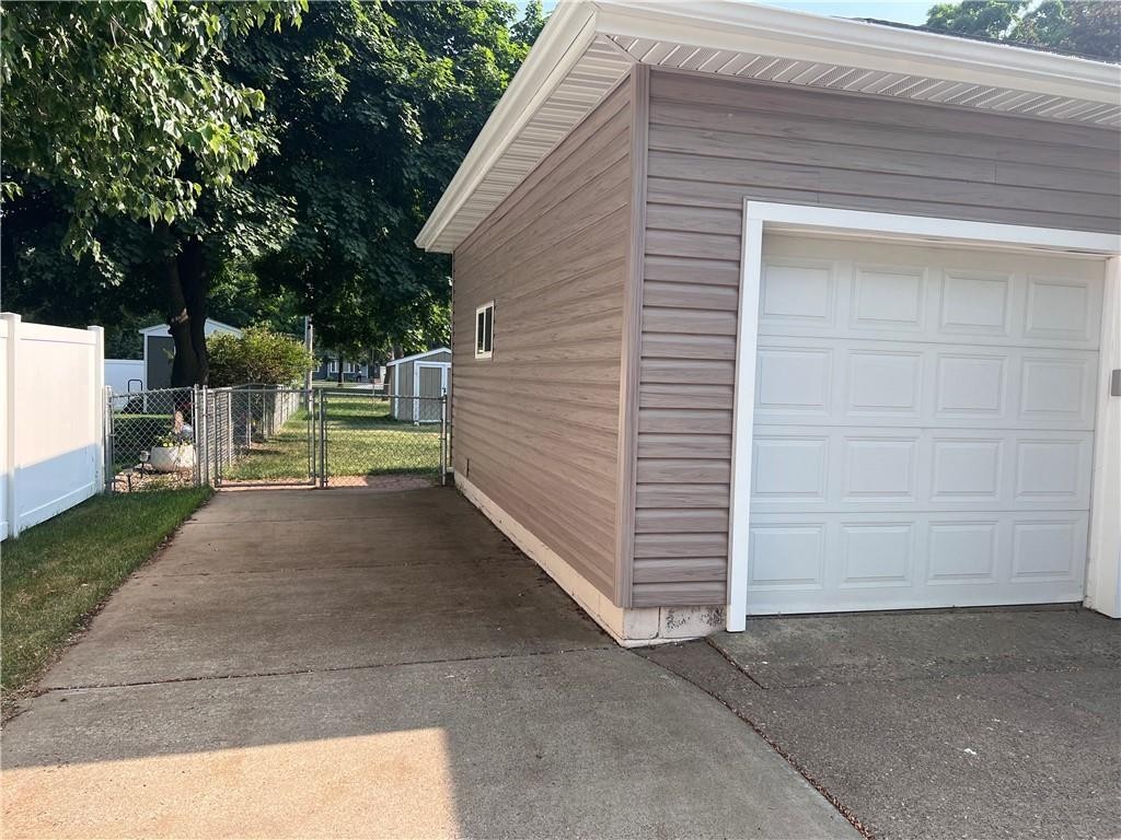 Residential at 109 Polk Avenue, Eau Claire, WI 54701 — photo 10