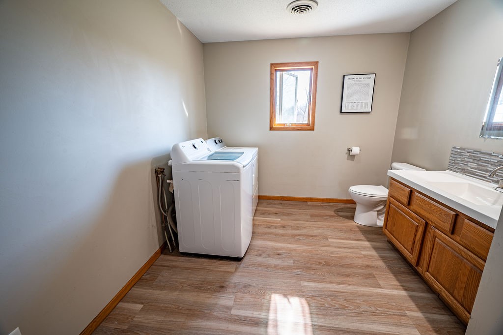 1094-40th-Amery-WI-54001-3