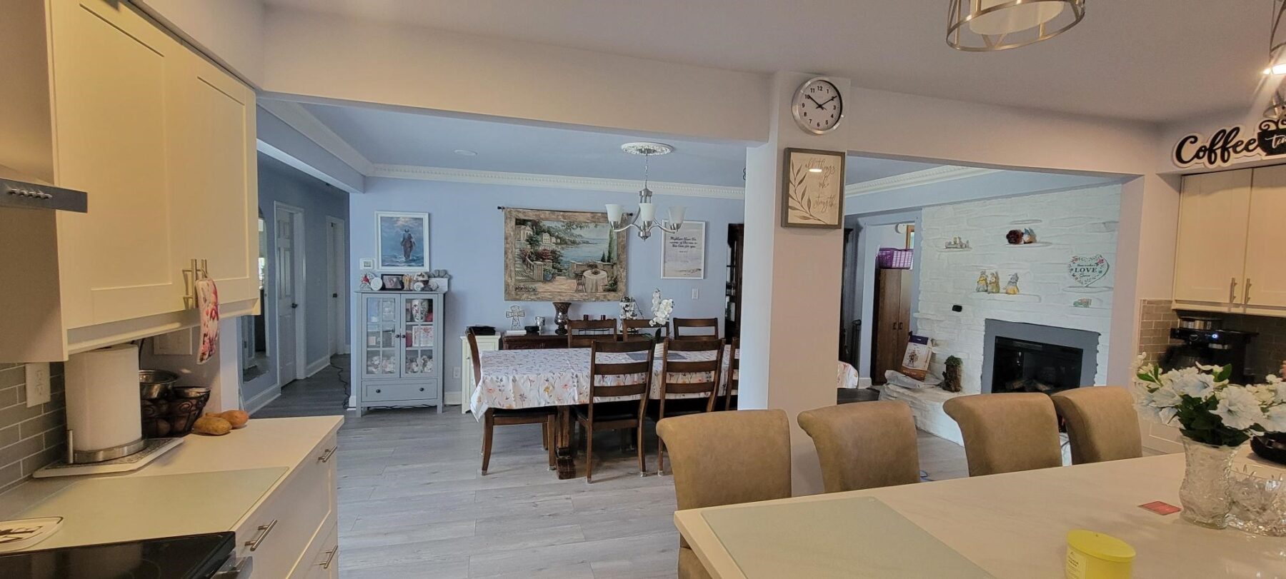 Residential at 10953 Westview Lane, Mequon, WI 53092 — photo 9