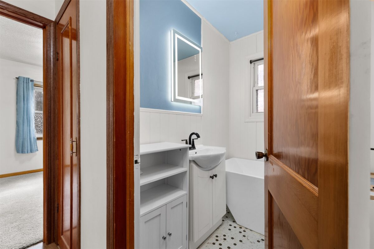 1104 Garfield Avenue Altoona WI 54720 — photo 18