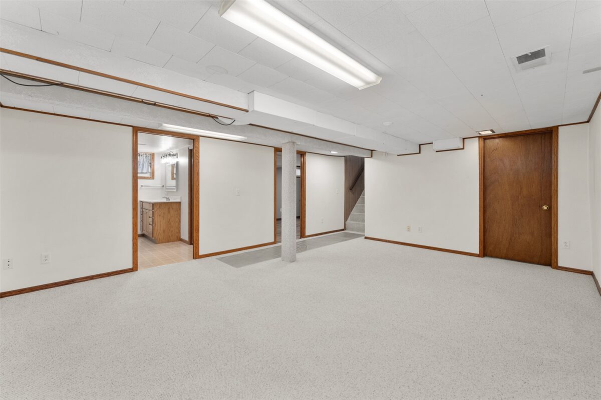 1104 Garfield Avenue Altoona WI 54720 — photo 21