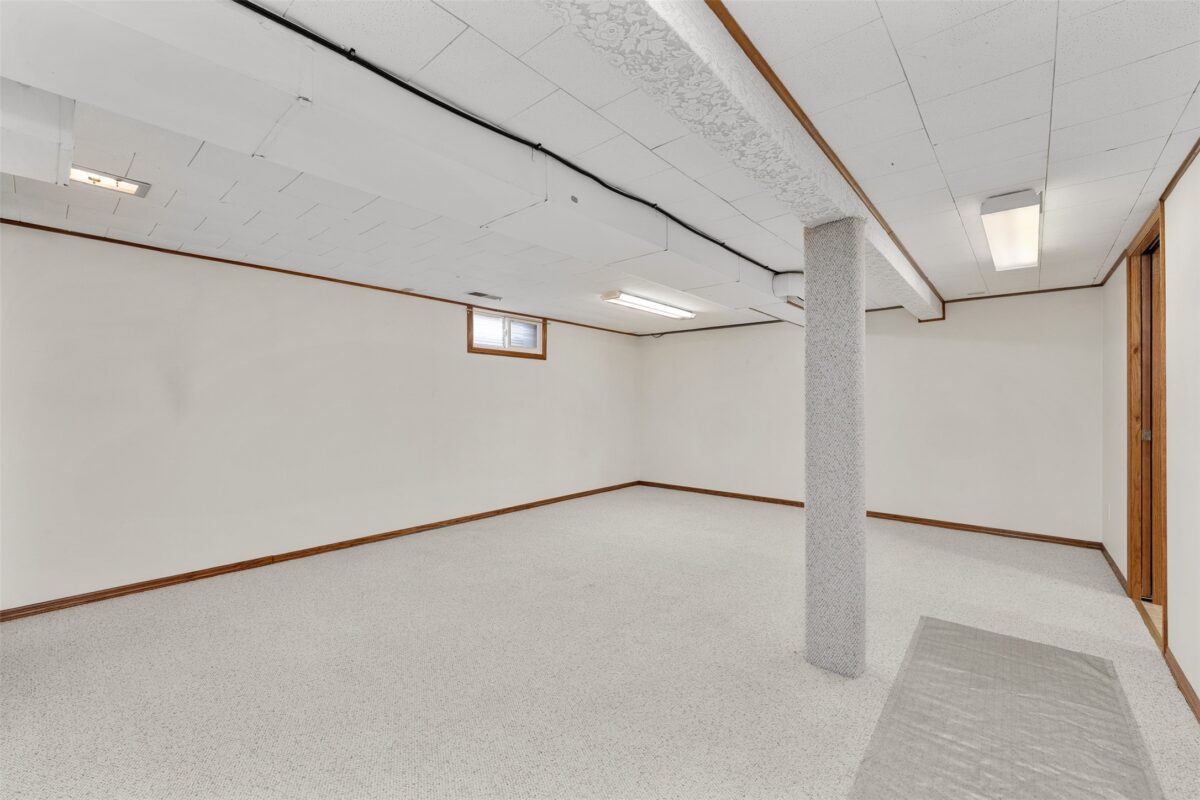 1104 Garfield Avenue Altoona WI 54720 — photo 23