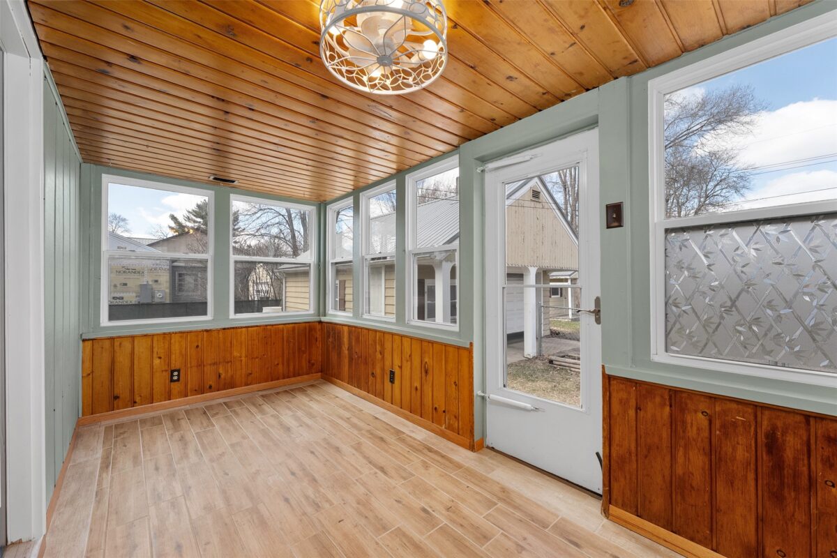 1104 Garfield Avenue Altoona WI 54720 — photo 32