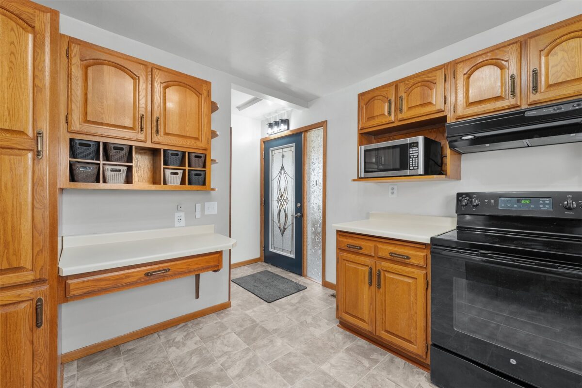 1104 Garfield Avenue Altoona WI 54720 — photo 8
