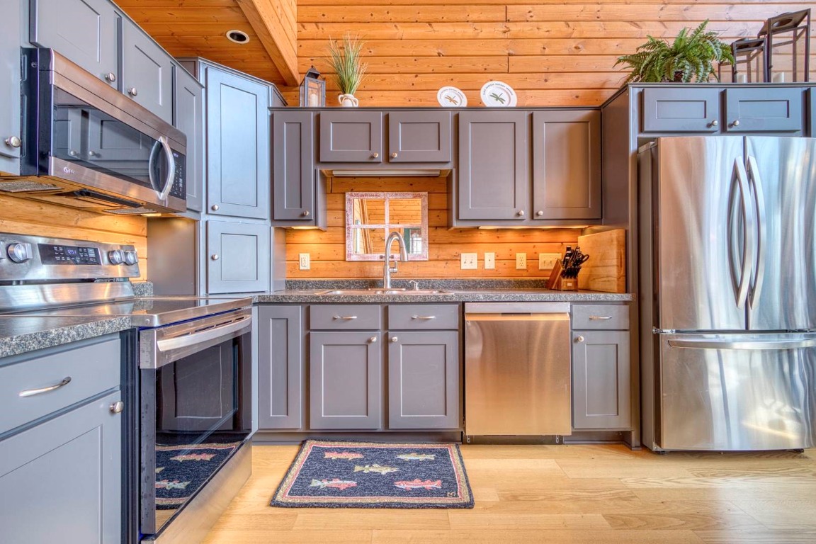 11068N Busse Road, Hayward, WI — photo 26