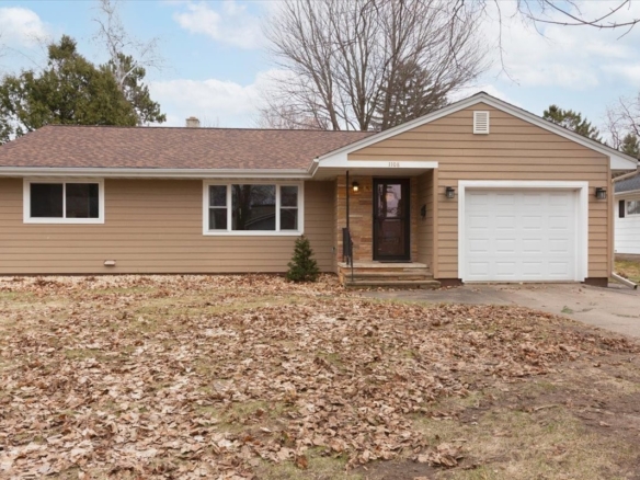 Residentialhouse for sale picture with an address of  1108 Stout Street in Menomonie and a list price of 274900