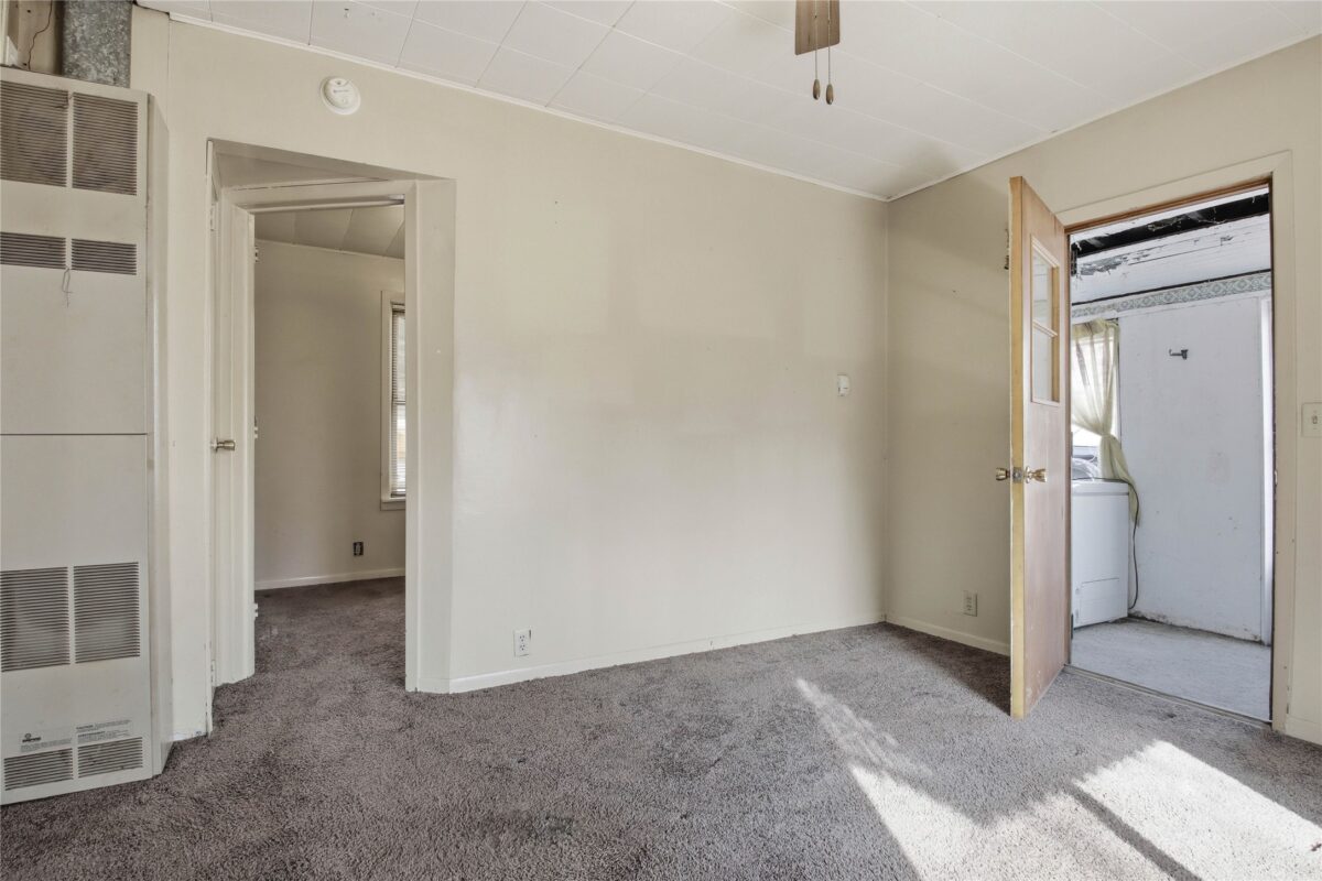 Residential at 1127 Madison Street, Eau Claire, WI 54703 — photo 7