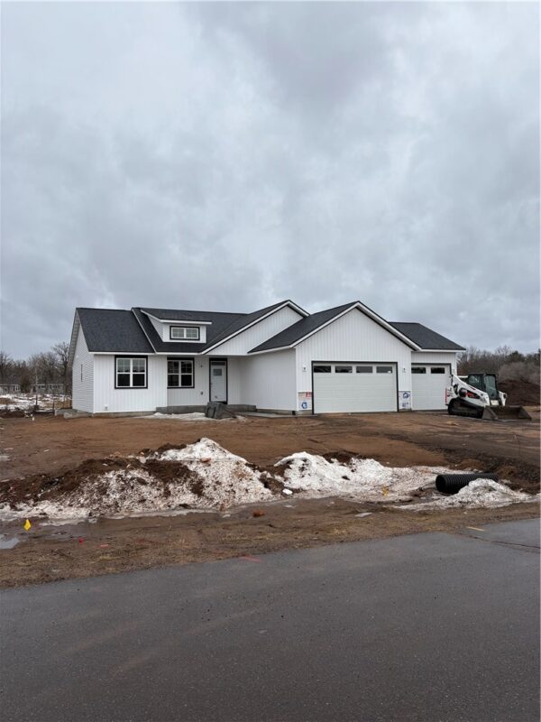 Residential at 11291 45th Avenue, Chippewa Falls, WI 54729 — photo 3