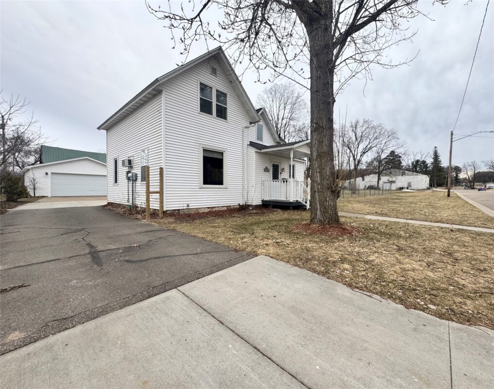 Residential at 114 2nd Avenue, Strum, WI 54770 — photo 2