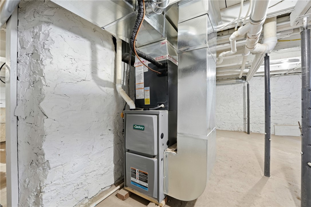 Residential at 114 School Street, Greenwood, WI 54437 — photo 7